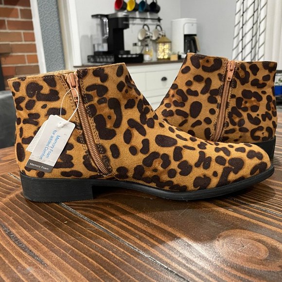 5/$20 NEW 8.5 Women's Leopard Half Booties-Boots - Picture 9 of 11